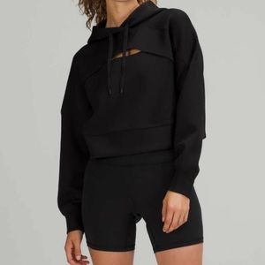 Lululemon softstreme cropped hoodie size 6 color black